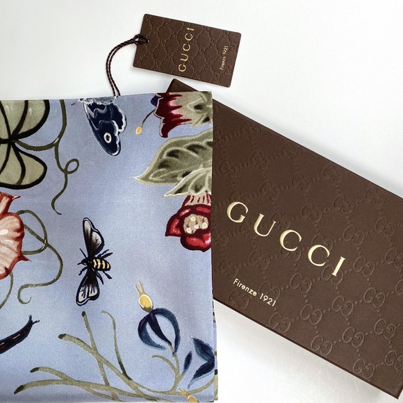 New Gucci Kris Knight Floral Blue Multicolor Flora Silk Scarf Gucci Gift Box